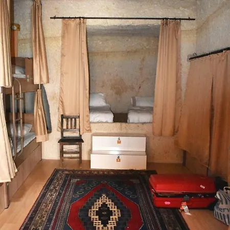 Hostel Cave